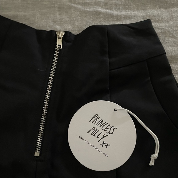 Princess Polly Night Walker shorts. Never been worn!! - Picture 3 of 5